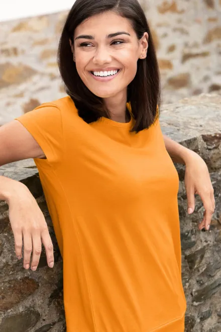 Moteriški madingi marškinėliai, mandarinas